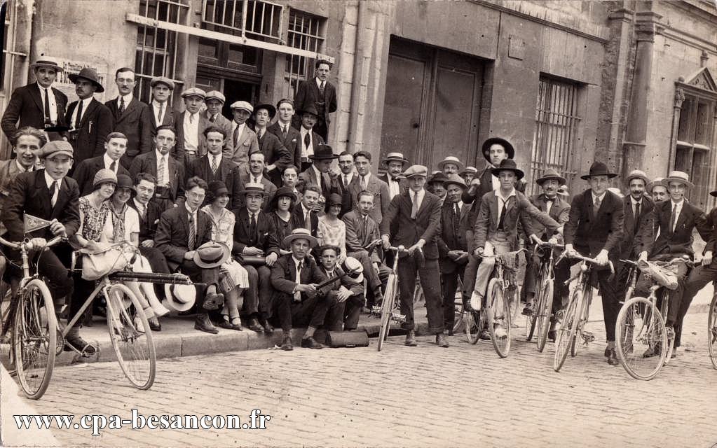 BESANÇON - Grande Rue
